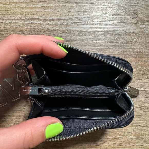 Michael Kors Zip Wallet with Keychain - Picture 5 of 8